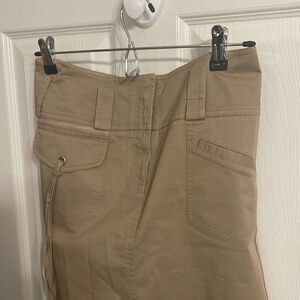 BCBG Maxazria khaki Skirt EUC size 4